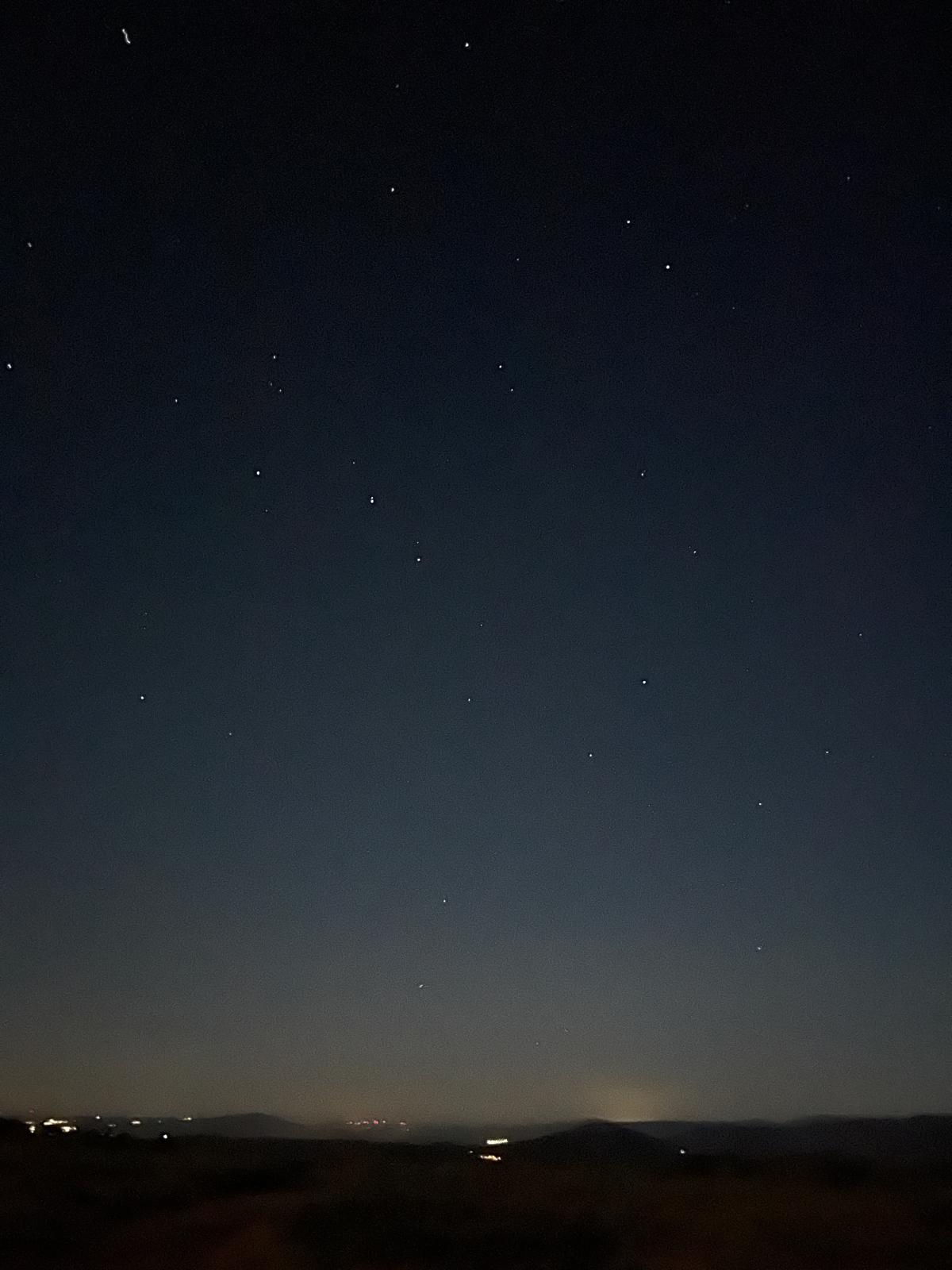 Astroturismo en A Veiga – noche estrellada en el techo de Galicia